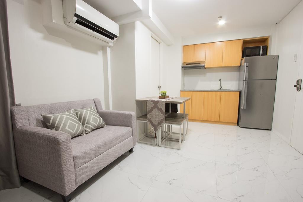 Oasis Regency @ Fort Victoria Bgc Taguig Exterior foto